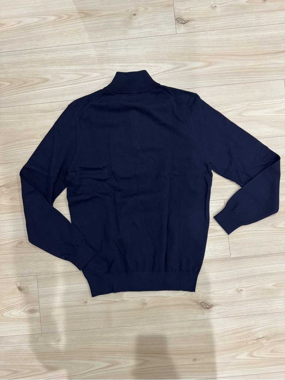 Collars & co 1/4 zip - Picture 2 of 3